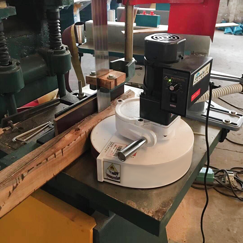 Woodworking Equipment - AF10 Band Saw Automatic Wood Feeder,